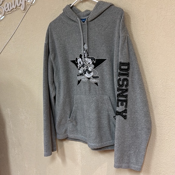 Disney Women’s star sleeve Pullover Sweatshirt size M - Picture 2 of 7